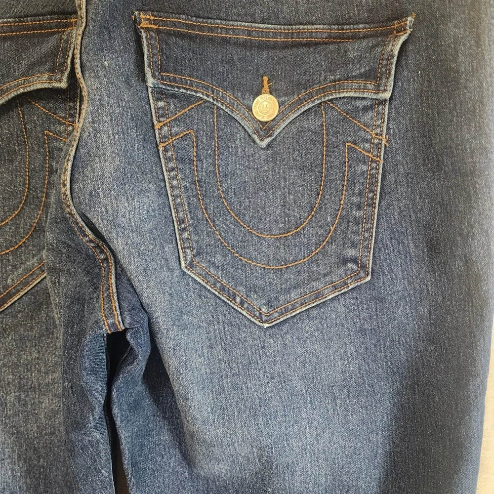 True Religion Ricky Relaxed Straight Jeans Med Wash Blue Size 40/32 700054 NWT